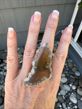 Statement Ring Agate - Natural Brown White Tan Tones. Gold edge